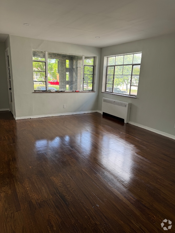 Building Photo - 775 N Fred Shuttlesworth Cir Rental