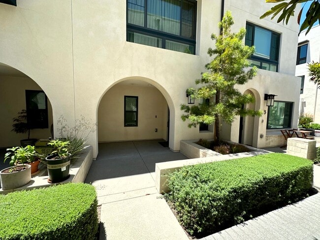 Fantastic 3 Story Townhome - 2 bedrooms - ... - Fantastic 3 Story Townhome - 2 bedrooms - ...