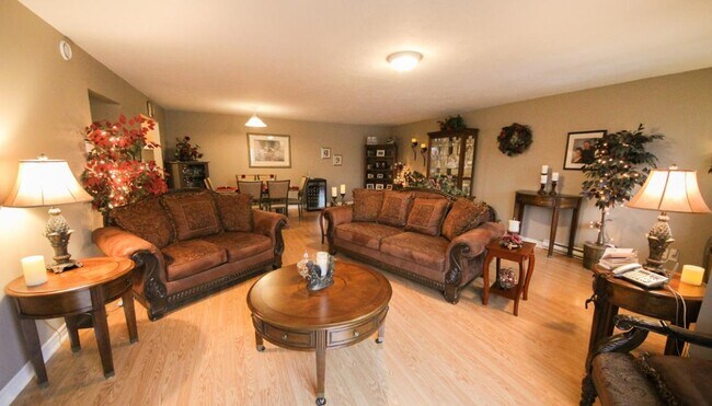 Photo - 100 Archibald Place