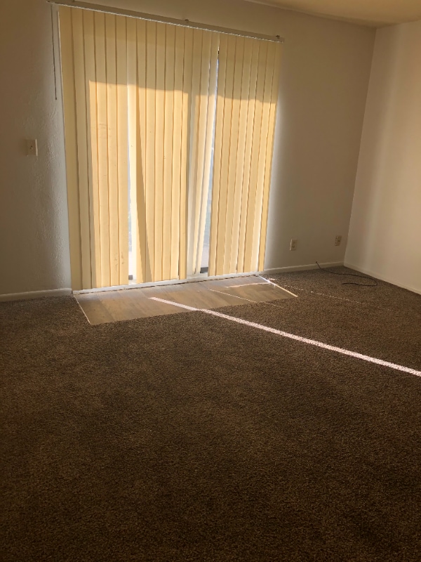 Photo - 2009 NW Hickory Ln