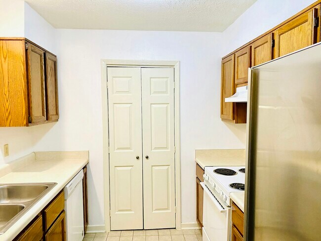 Photo - 117 Bent Creek Cir N