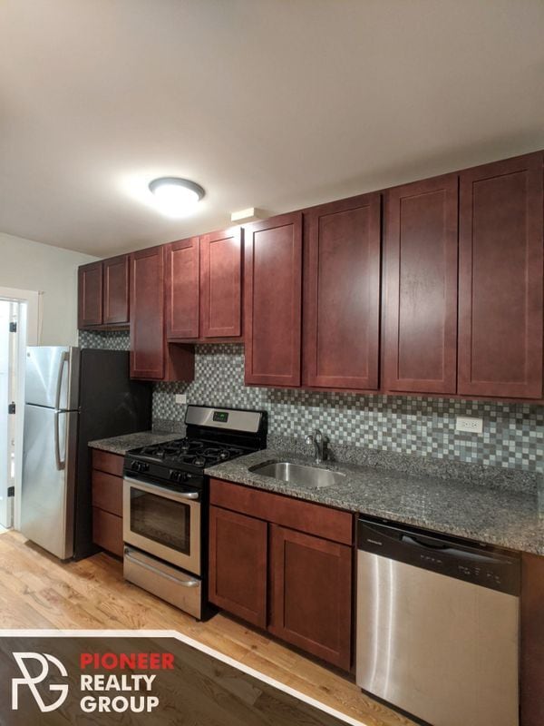 Photo - 818 W Diversey Pkwy Unidad 818-P