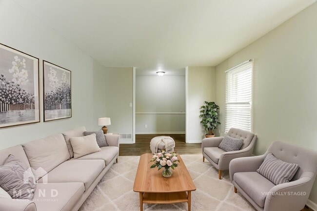 Photo - 1840 Westridge Dr