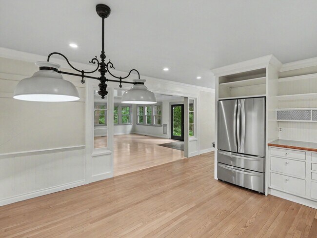 14001 Riker Rd