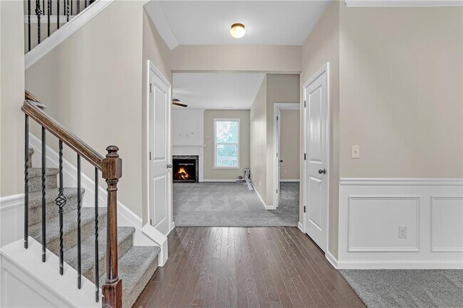 Photo - 568 Garden View Ct