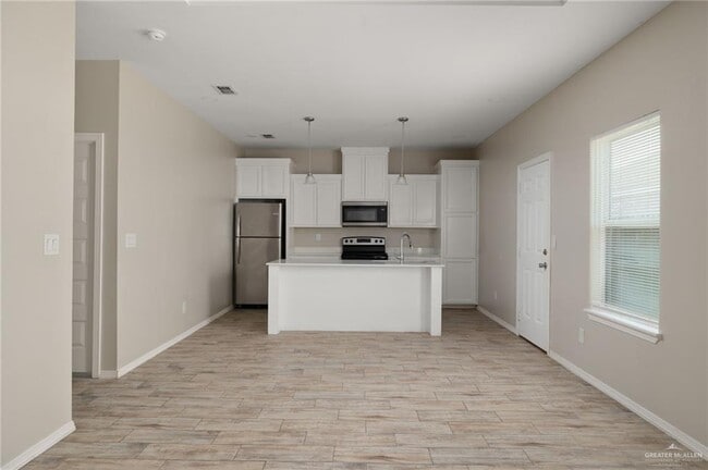 Photo - 10 Petri Dr Unit 4