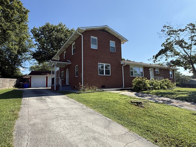 5312 Rowan Rd