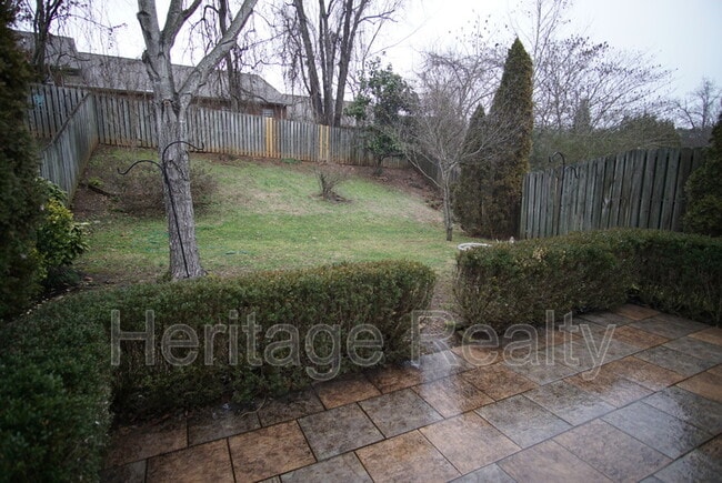 Photo - 2419 Glen Meadow Rd