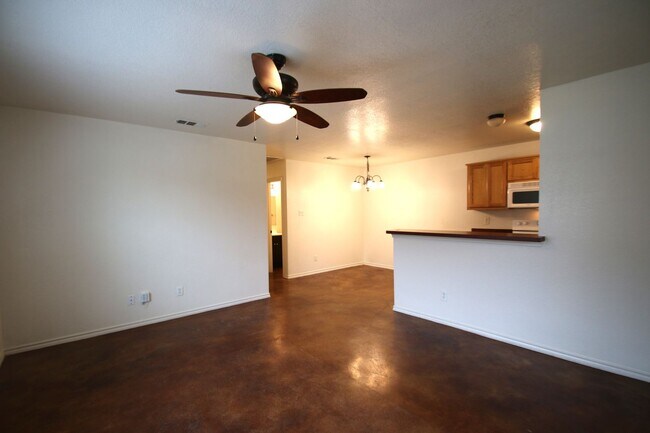 8024-8026 W Elizabeth Ln