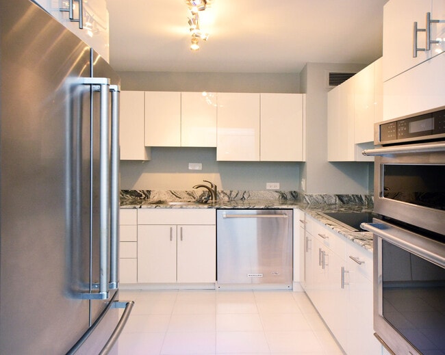 Photo - 3600 N Lake Shore Dr