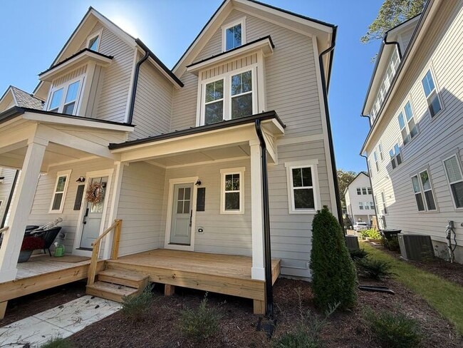 Photo - 5057 Lundy Dr