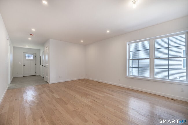 Photo - 330 Pleasantview Ave Unit First Floor