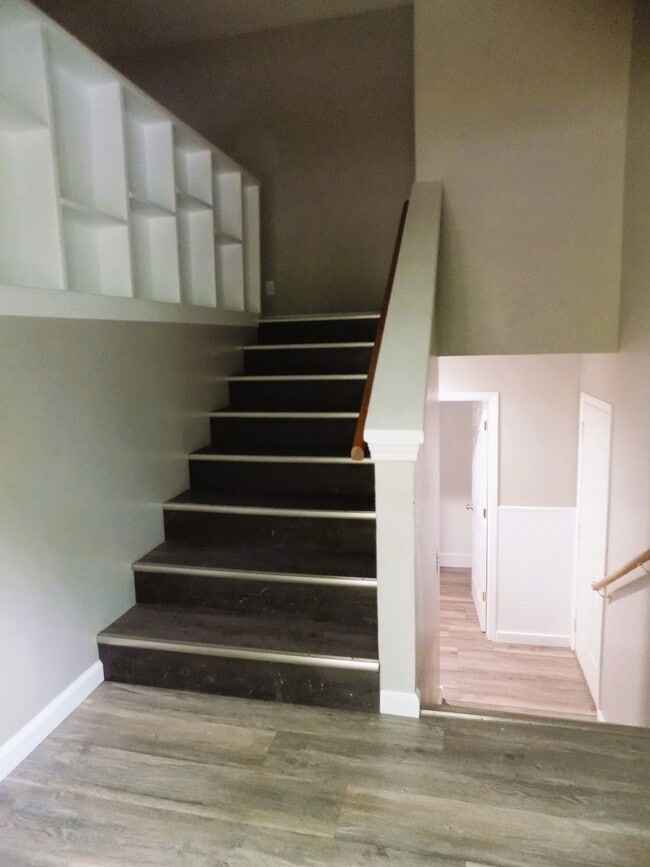 Photo - 115 Belmont Dr