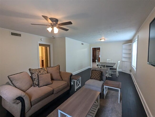 Photo - 902 W Tuskeena St