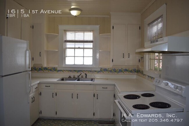 Photo - 1615 1st Ave