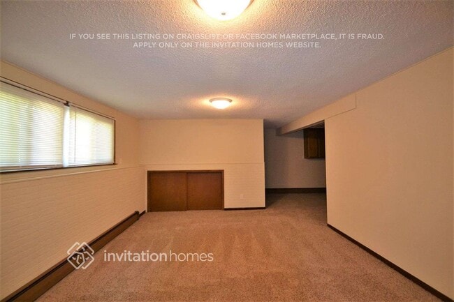 Photo - 1115 Madison St S