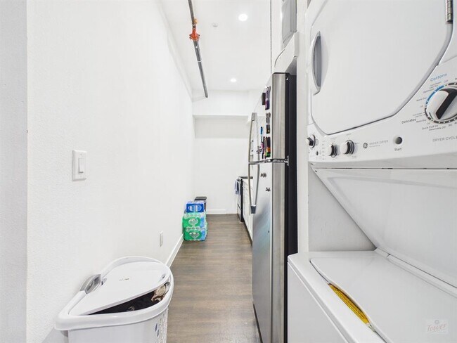 Photo - 1010 W 26th St Unit 502