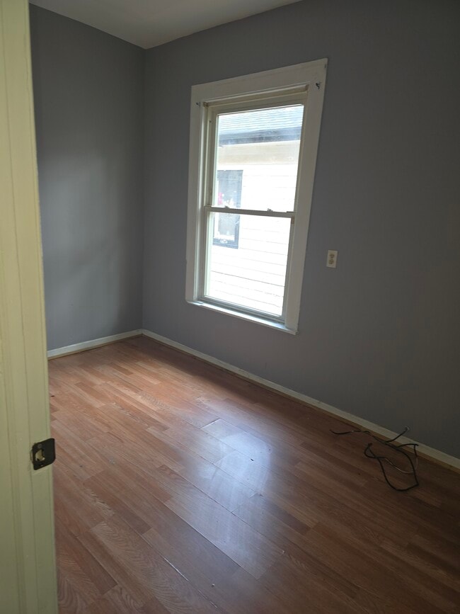 Bonus room - 12242 S Eggleston Ave