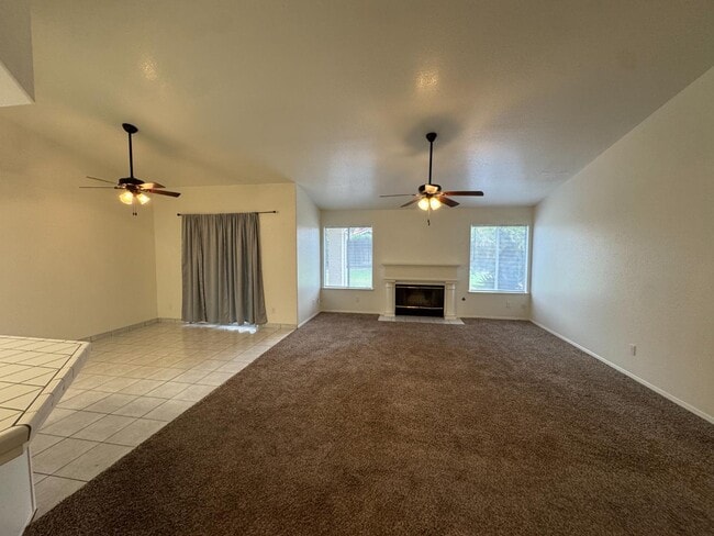 Photo - 1848 E Everglade Ave