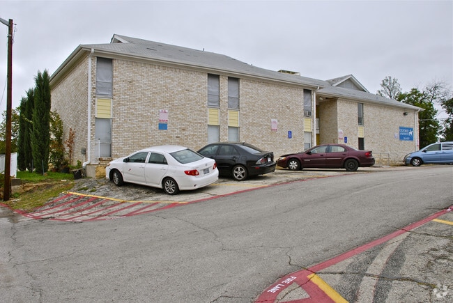 Photo - Oxford Apartments