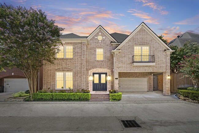 Photo - 111 N Wynden Estates Ct House