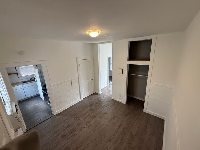 Photo - 603 Gladstone