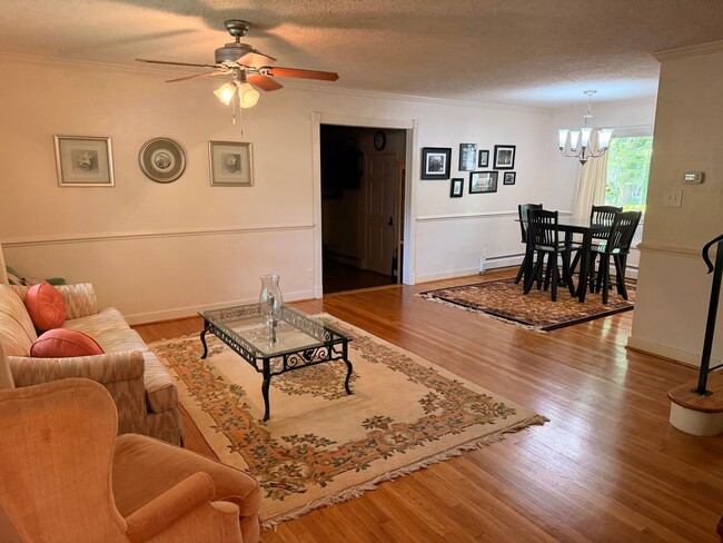 Photo - 5509 Whirlaway Rd