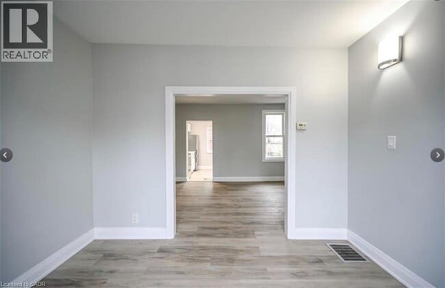 Photo - 1024 Cannon St E