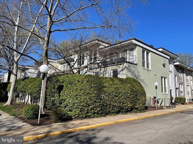 Photo - 60 G St SW Townhome