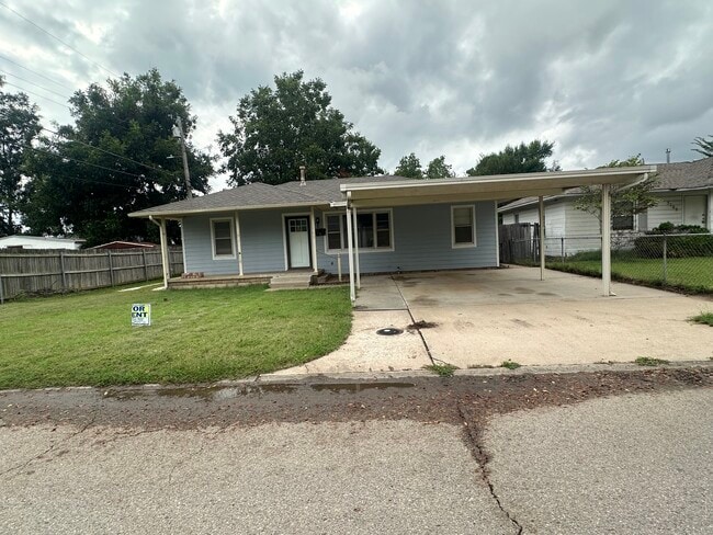 Building Photo - 5103 N Beaver Ave Rental