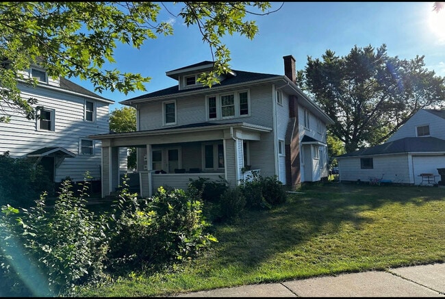 Photo - 1530 Grand Ave Townhome