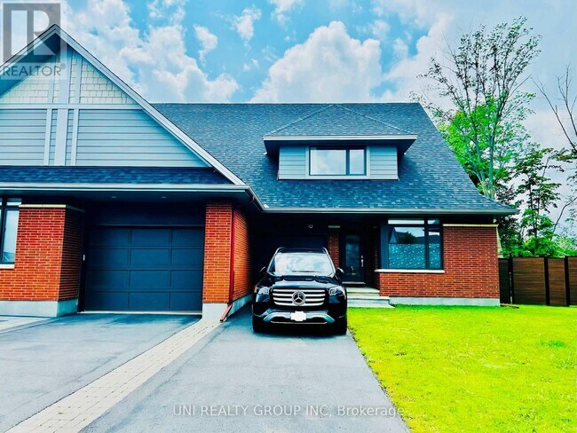 Photo - 70 Stanhope Ct