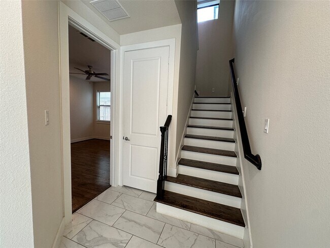 Photo - 3415 Kensington Yellow Pl