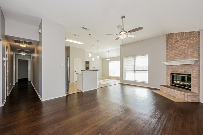 Photo - 2602 Pioneer Ln