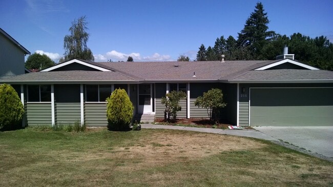 Photo - 3 Bedroom 2 Bath home in south Bellingham with a 2-car garage