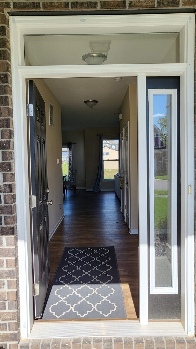 Main entrance - 1394 Sunnybrook Ln