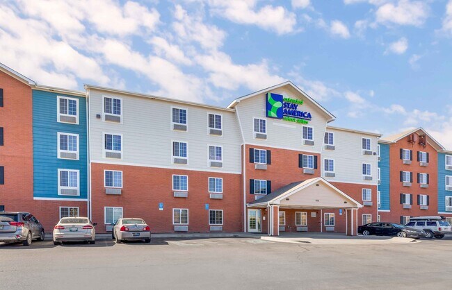 Furnished Studio-Denver - Aurora