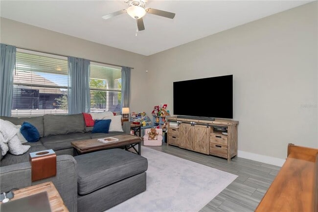 Photo - 7713 S Shamrock Rd