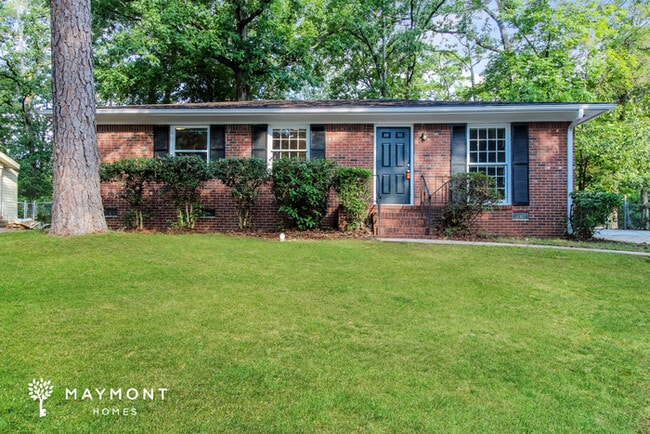 Building Photo - Inviting 3-Bedroom Home