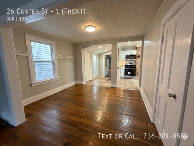 Building Photo - 26 Custer St Unit 1 (Front)