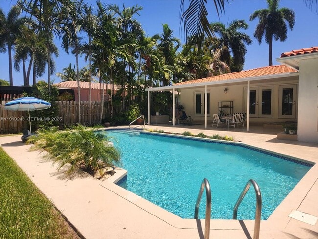 Photo - 1229 Jefferson St