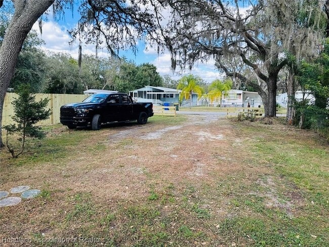 Photo - 5037 Roanoke St