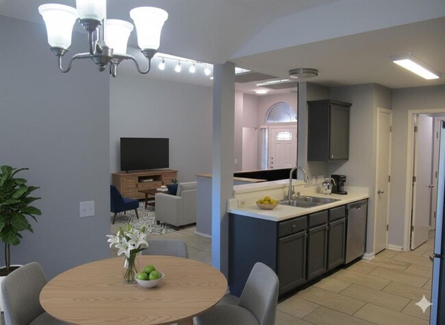 Photo - 915 Lantana Dr