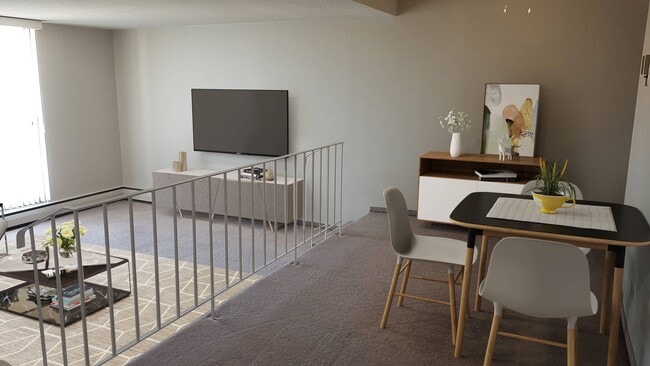Sunken Livingroom 05/08's