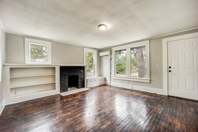 Photo - Freshly Updated 2 Bedroom House