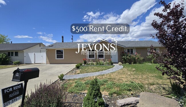 Building Photo - $500 Rent Credit | Spacious 4-bedroom home...