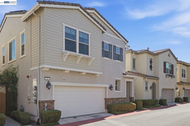 Photo - 33 Roccolino Ln