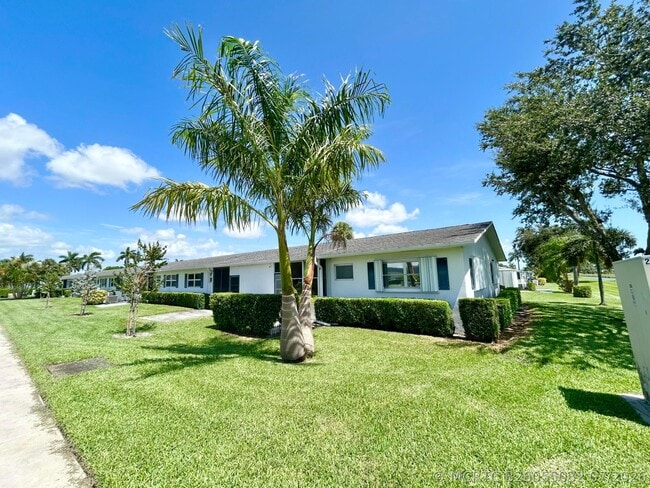 Photo - 2766 Emory Dr W