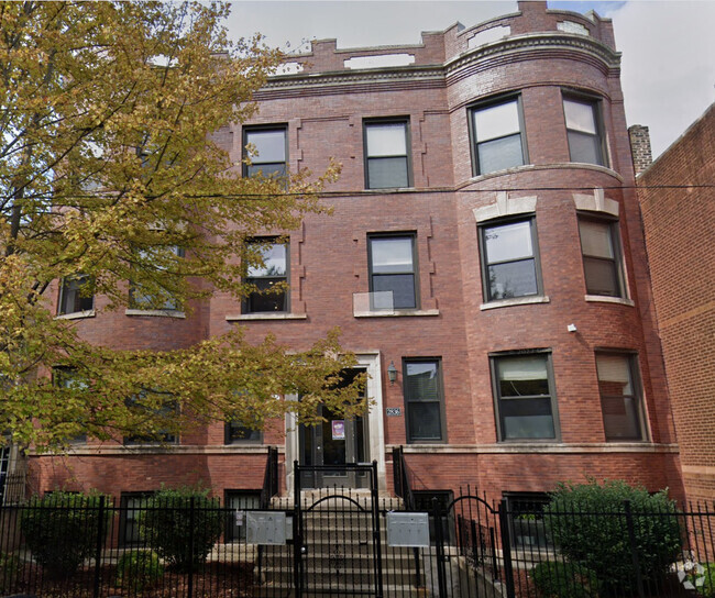 Building Photo - 2834 N Albany Ave Unit G Rental