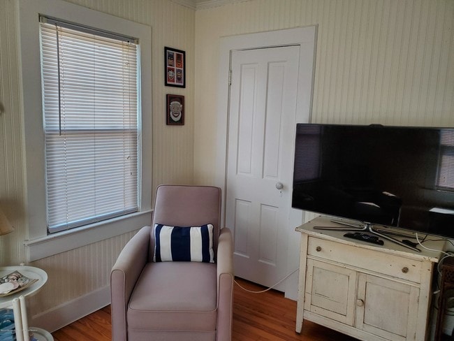 6 Webb Ave Unit 6